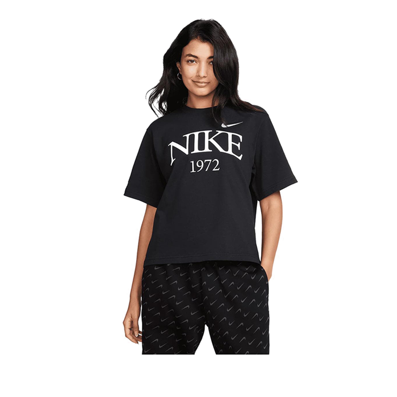 Sportwear Classics Boxy Women's T-Shirts - Black