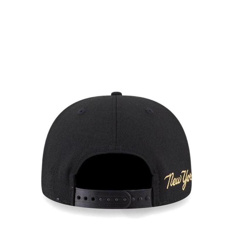 950 New York Yankees Metal Badge CNY Snapback Men's Cap - Black