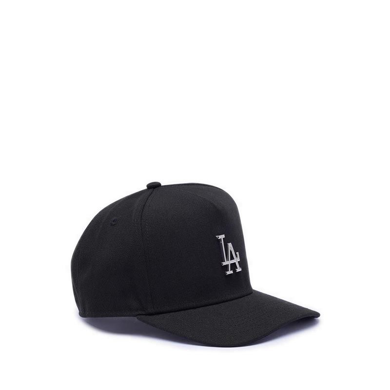 940KF Metal Badge Losdod Unisex Caps - Black