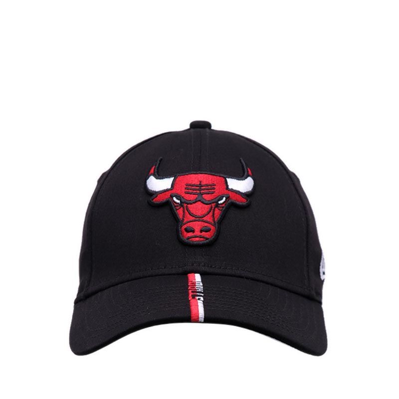 9FORTY Red Chicago Bulls Men's Cap - Black