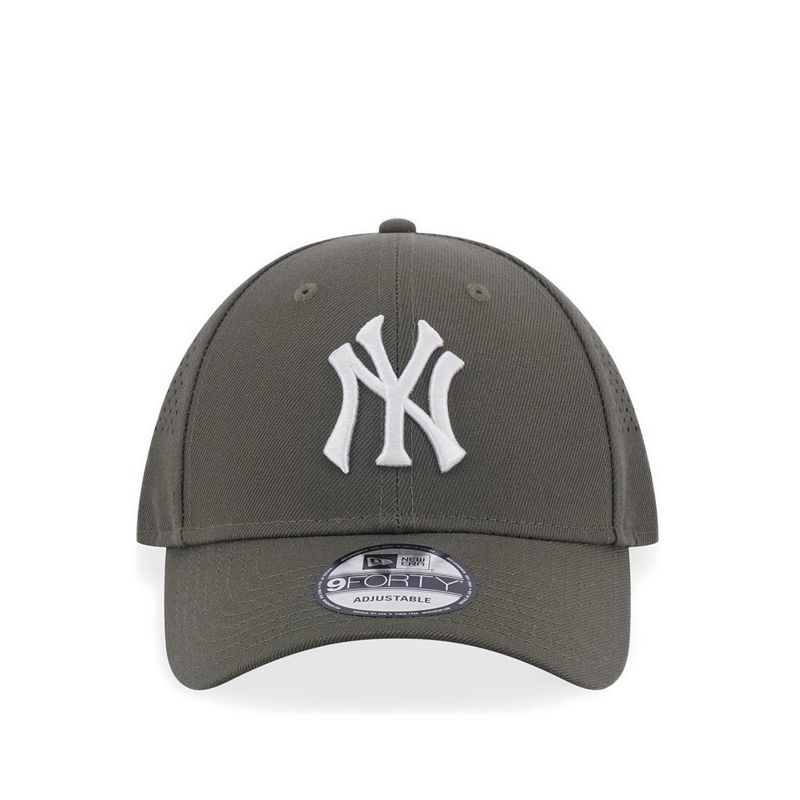 9FORTY Laser Cut New York Yankees Men's Caps - New Olive