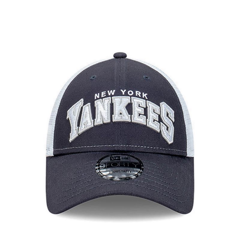 9FORTY Snapback Trucker Q424 White New York Yankess Men's Caps - Navy/ White